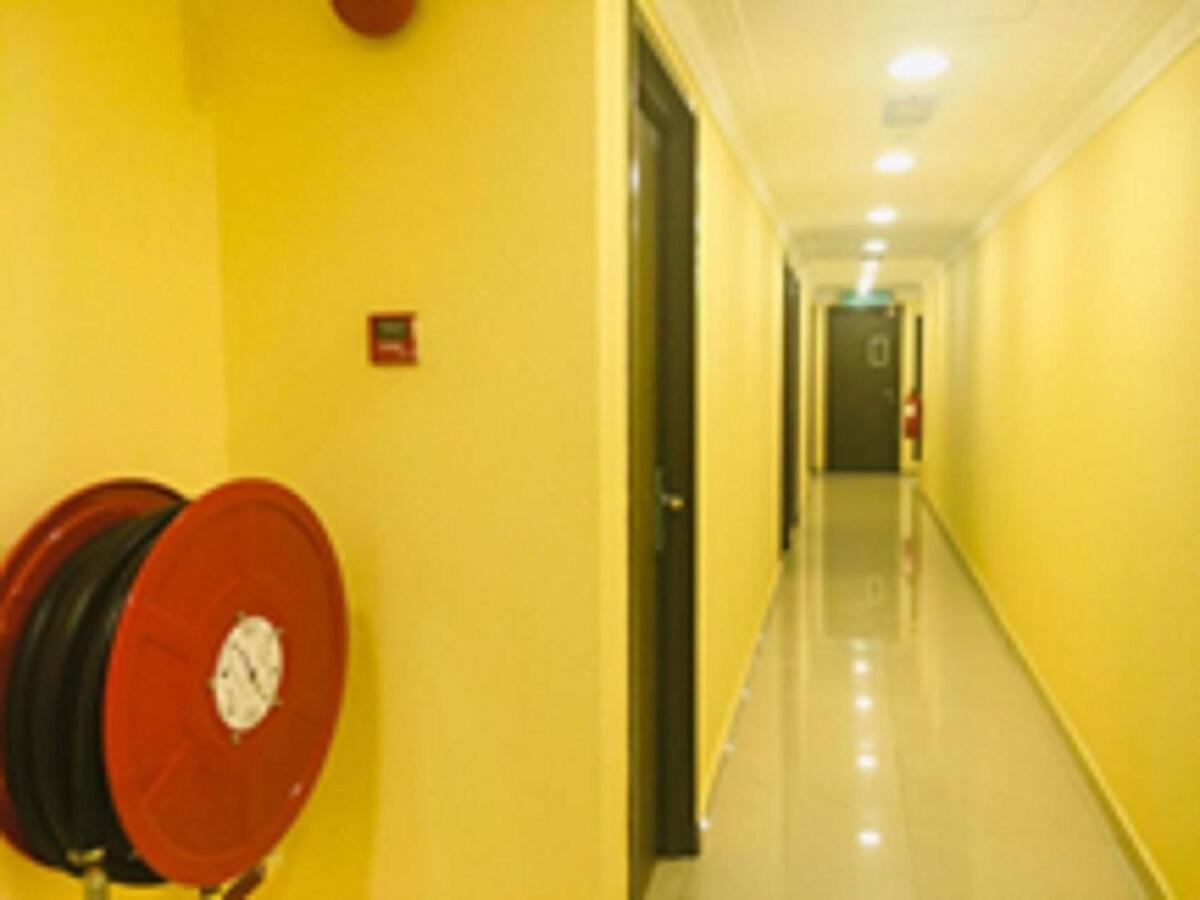 City Times Inn Seri Kembangan Kültér fotó