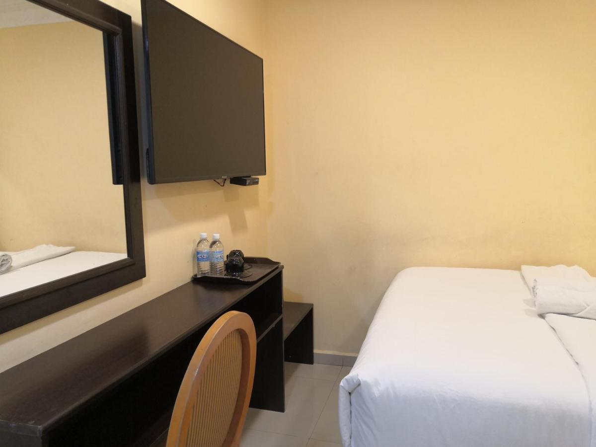 City Times Inn Seri Kembangan Kültér fotó