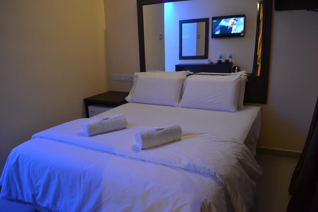 City Times Inn Seri Kembangan Kültér fotó