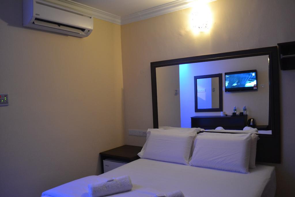 City Times Inn Seri Kembangan Kültér fotó